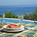Hotel Livadaki Village 3*