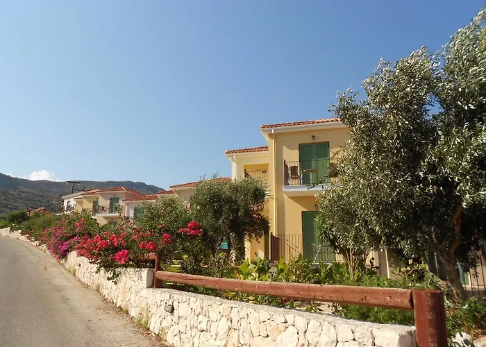 Hotel Livadaki Village