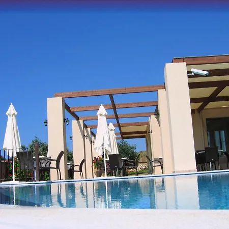 Hotel Livadaki Village